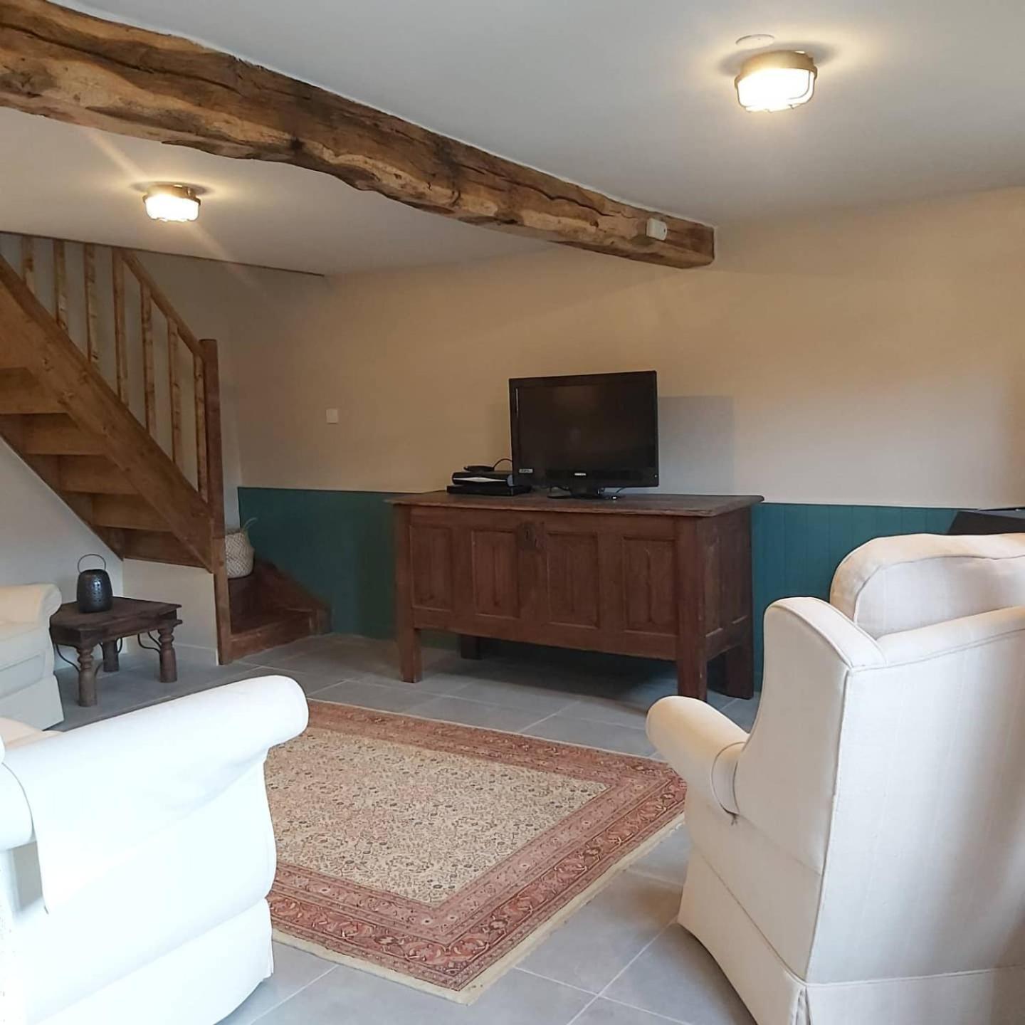 Beautiful 2 Bed Cottage With Swimming Pool Pagéas الغرفة الصورة